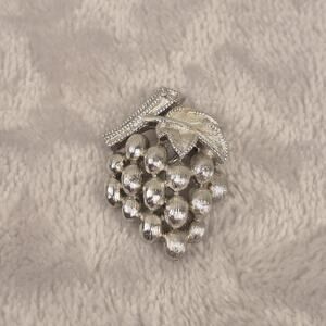 Vintage Crown Trifari Cluster of Grapes Pin, Brooch, Textured, Silver Tone Rare